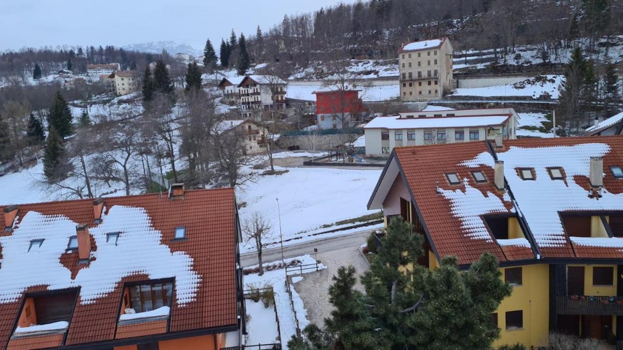 Апартаменты Casa Amica Тонецца-дель-Чимоне Экстерьер фото